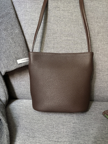 Ženska bucket torba od prave kože, mala, preko ramena, crossbody, lagani luksuz