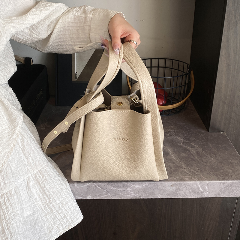 Premium mala ženska torba, novi model 2025 jesen-zima, crossbody torba tipa kanta