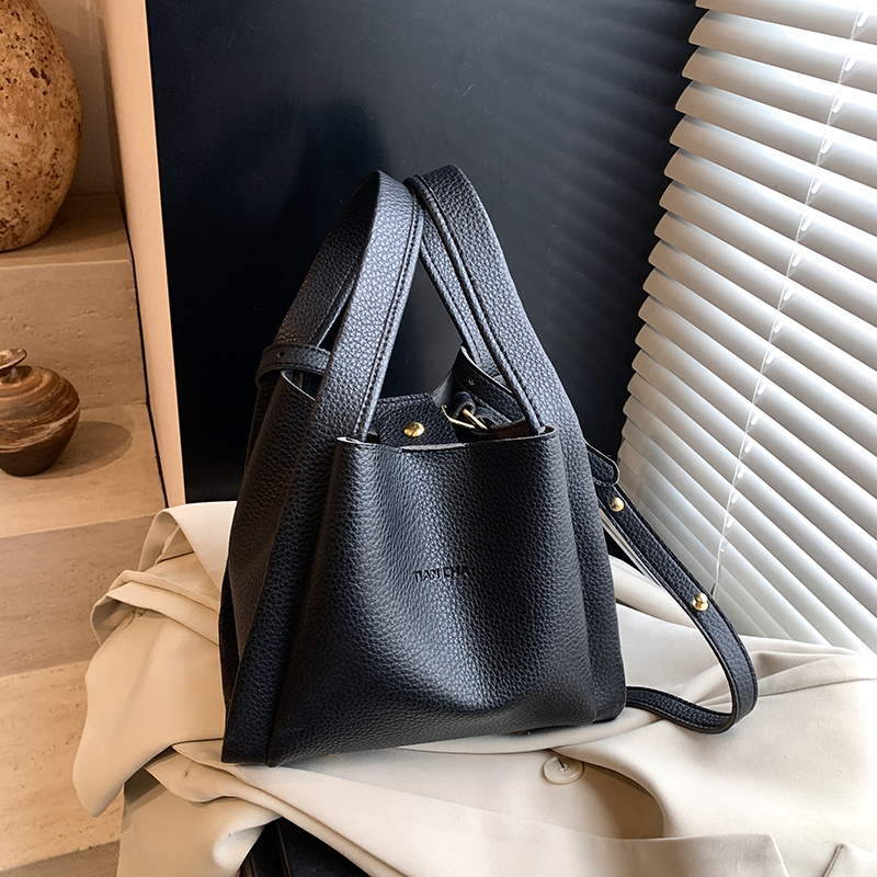 Premium mala ženska torba, novi model 2025 jesen-zima, crossbody torba tipa kanta