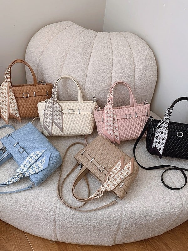 2026 nova nišna torba sa svilnim šalom, jednostavna retro tkana crossbody torba, lagan luksuzni stil ženske torbe preko ramena
