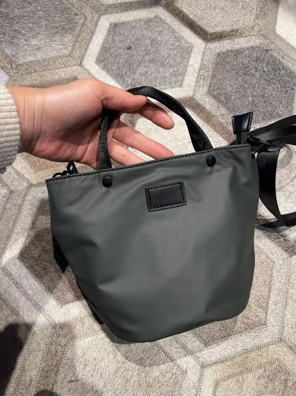 2024 nova vodootporna srednja bucket torba od najlona, unisex, svakodnevna, hongkonški stil