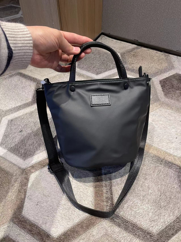 2024 nova vodootporna srednja bucket torba od najlona, unisex, svakodnevna, hongkonški stil