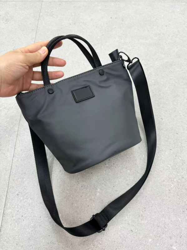 2024 nova vodootporna srednja bucket torba od najlona, unisex, svakodnevna, hongkonški stil