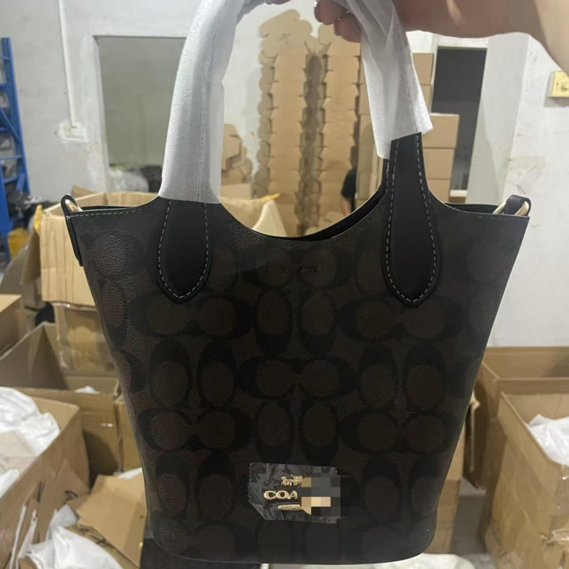 Hanna bucket torba od prave kože s klasičnim monogramom
