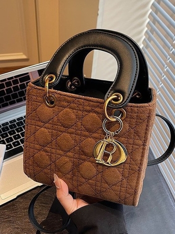 Niche dizajnerska ženska mini torbica s prešivanim uzorkom, preko ramena/crossbody, inspirirana Dianom