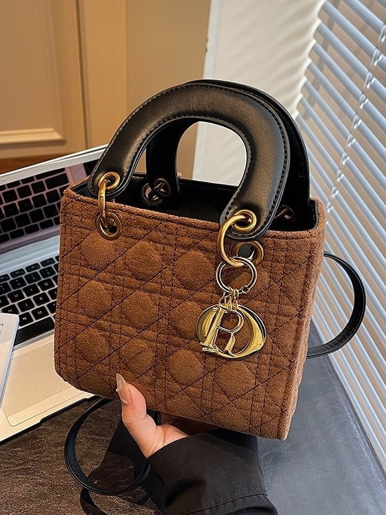 Niche dizajnerska ženska mini torbica s prešivanim uzorkom, preko ramena/crossbody, inspirirana Dianom