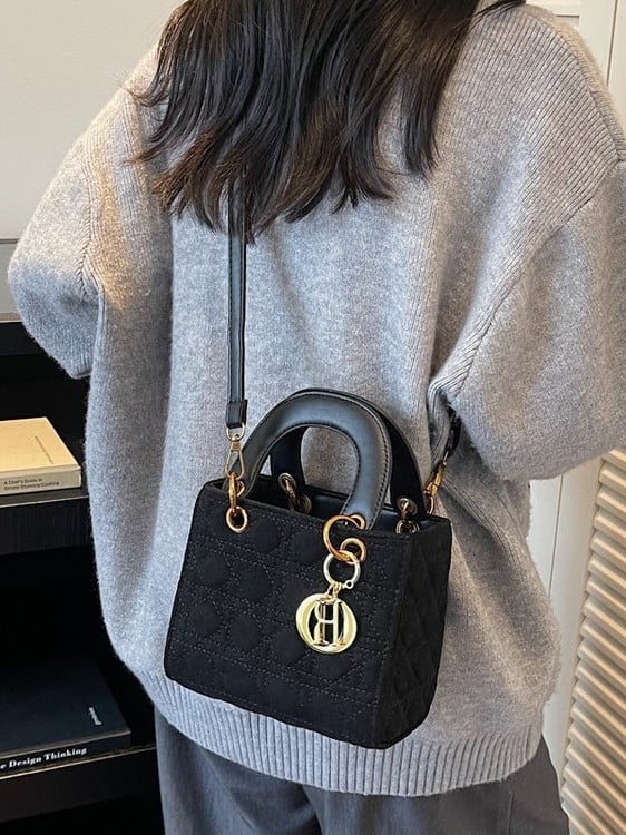 Niche dizajnerska ženska mini torbica s prešivanim uzorkom, preko ramena/crossbody, inspirirana Dianom