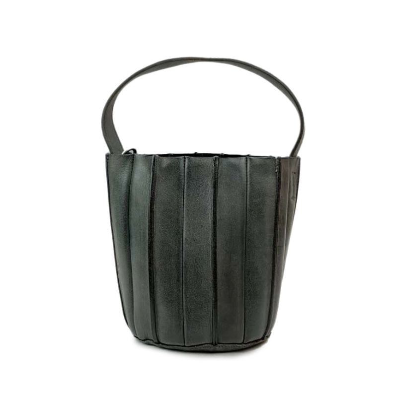Ženska crossbody torbica od prave kože, jednostavan bucket stil, od prve sloje kravlje kože s biljnim premazom.