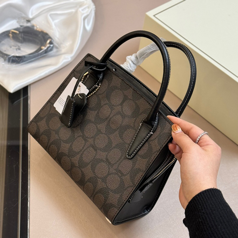 Mini ženska torba Diana Carryall od prave kože, retro stil, proljeće 2024