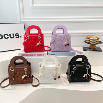 Crvena visoko kvalitetna šivana torbica, stil Diane, ženska torba preko ramena i crossbody
