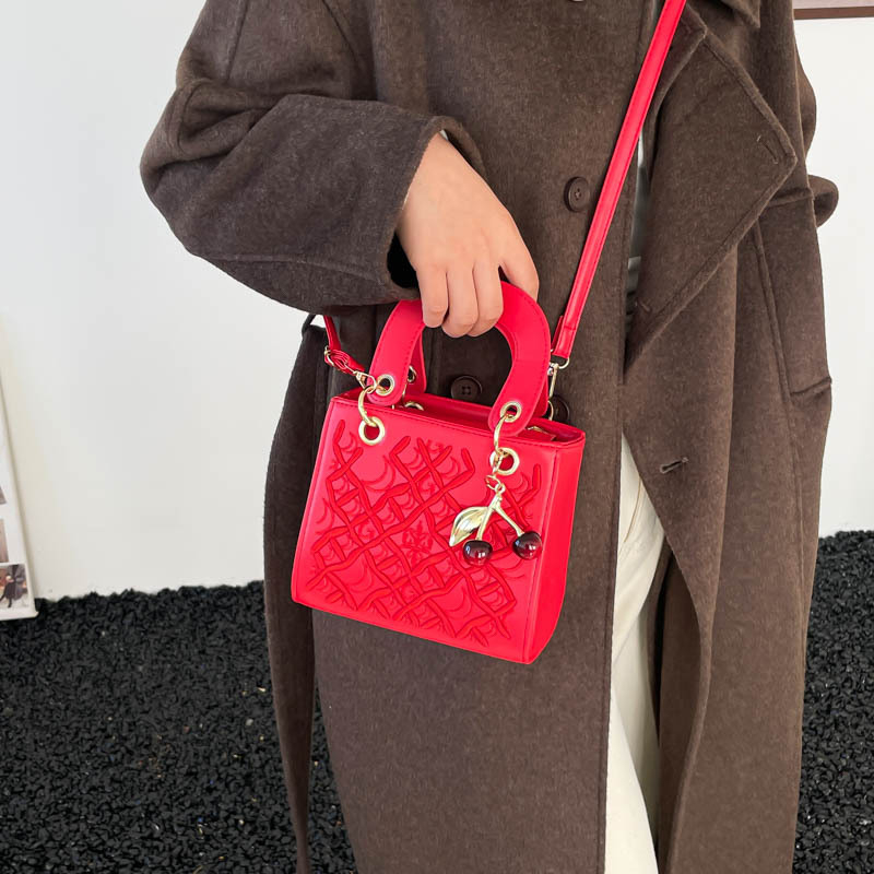Crvena visoko kvalitetna šivana torbica, stil Diane, ženska torba preko ramena i crossbody