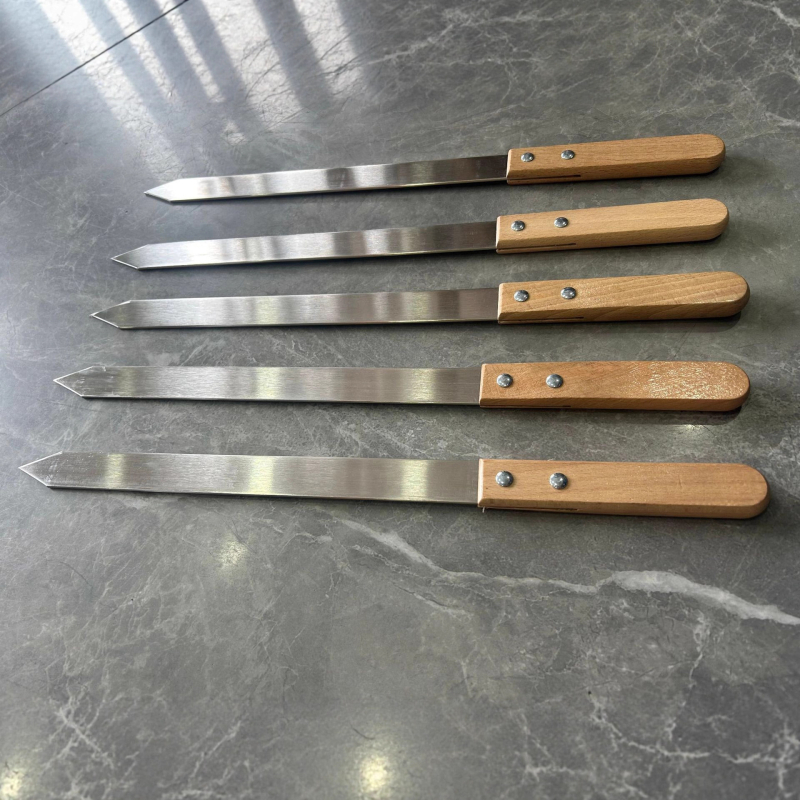 Frigărui din oțel inoxidabil, plate, cu lemn de cauciuc
