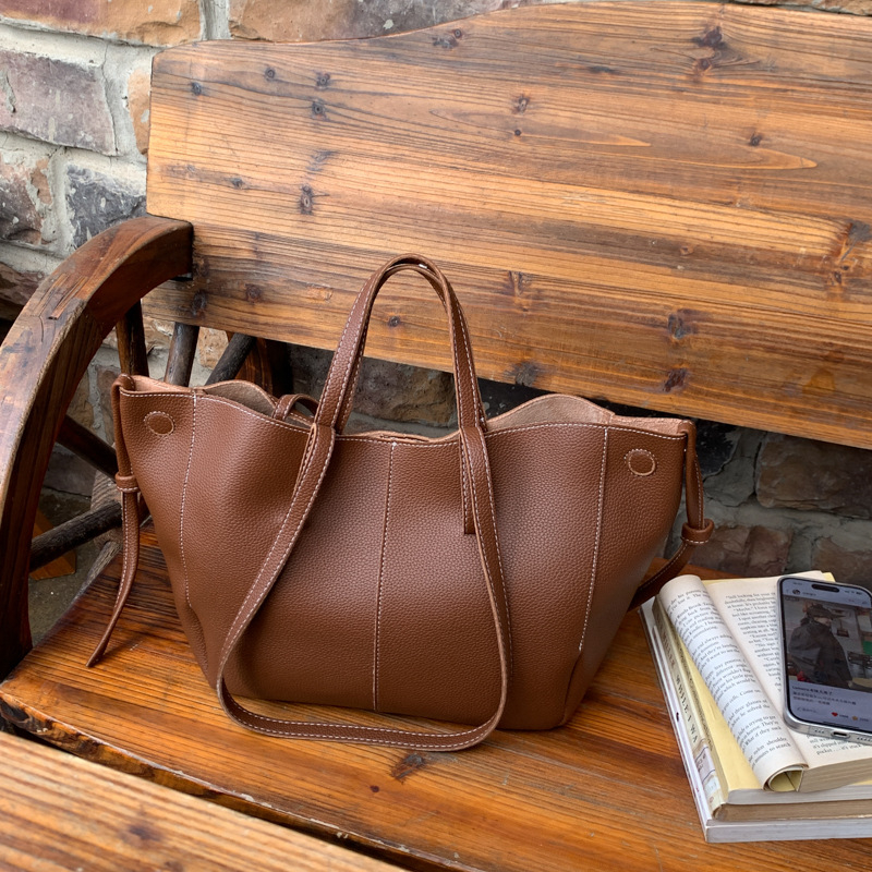 Ženska retro torba za jesen-zimu, velika kapaciteta, casual i uredska upotreba, tote torba preko ramena