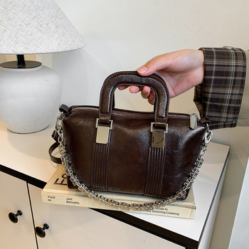 Ženska crossbody torba s dizajnom krila, 2026. trend, korejskog stila, svestrana za posao i svakodnevnu upotrebu