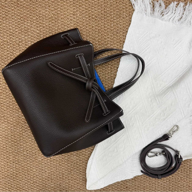 Minimalistička crossbody torba korejskog stila od kože prvog sloja teleće kože — prava koža, ženska torba