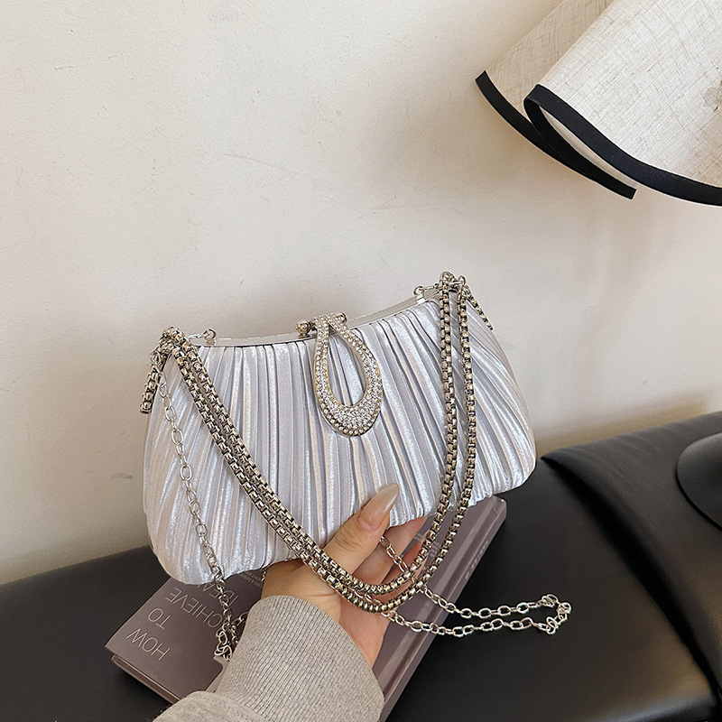 Damska torba na lanac s plisiranim večernjim dizajnom, crossbody torba s kristalima, ženska torba, izdanje 2026
