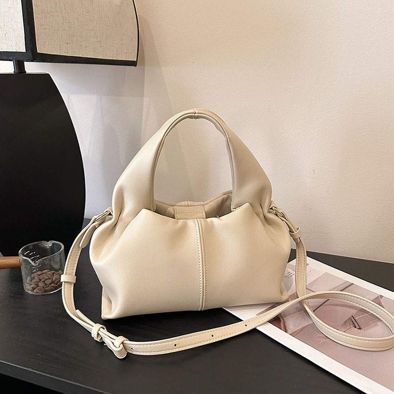 Torba za ramena u obliku oblaka, stil lunchbox, srednja veličina, PU koža, proljeće 2026, svestrana crossbody torba