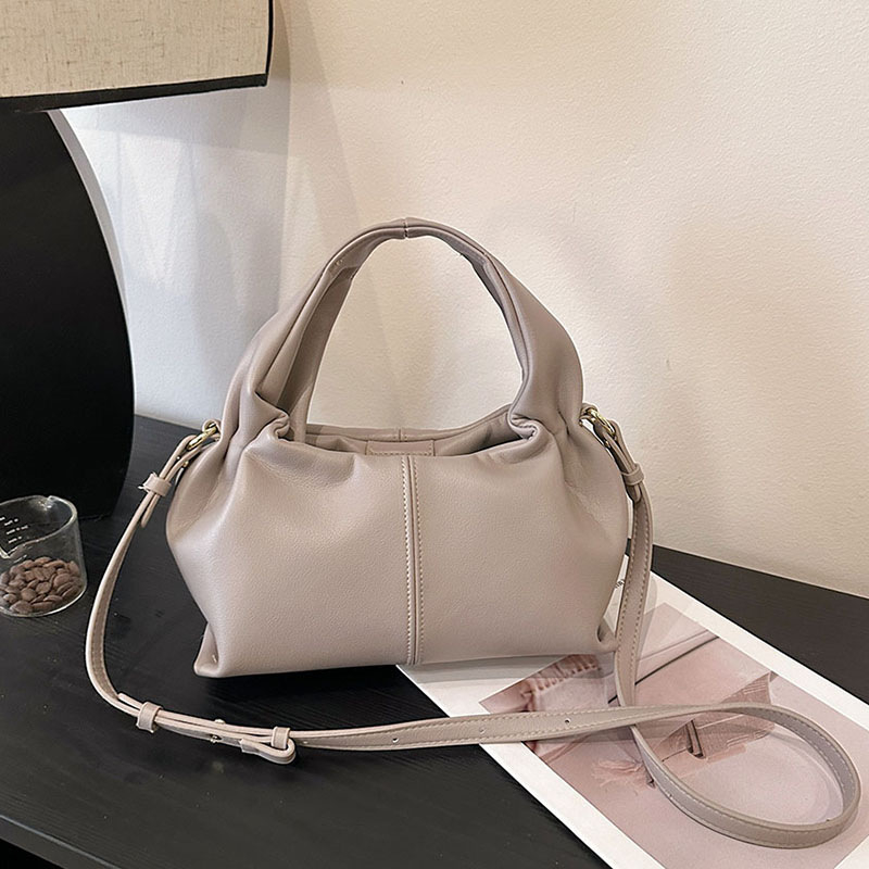 Torba za ramena u obliku oblaka, stil lunchbox, srednja veličina, PU koža, proljeće 2026, svestrana crossbody torba