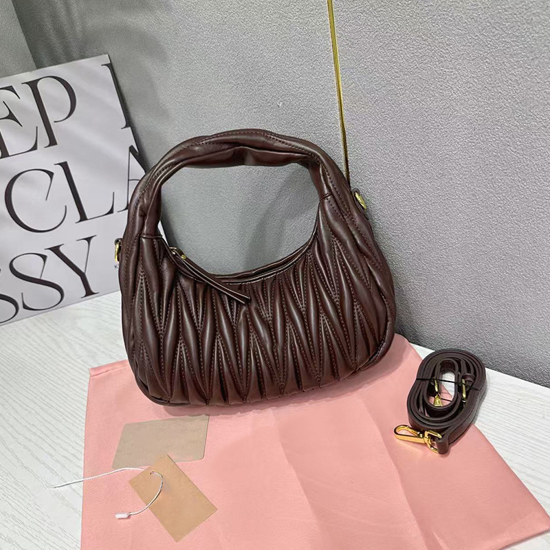 Plisirana kožna torbica za crossbody, oblik polumjeseca, 2026 novi model, svestrana lagana luksuzna ženska torba