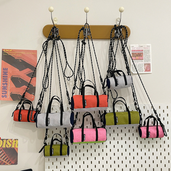 Mini torbica s blok boja, cilindrična crossbody torba za planinski stil, lagana ženska torba