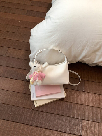 Svježa i jedinstvena ženska crossbody torba, stilsku i visokokvalitetnu torbu preko ramena, novi model 2026., oblako‑minimalistička svakodnevna torba