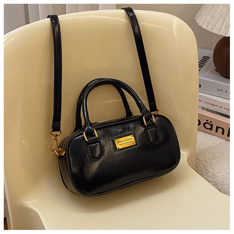 Ženska visoko-kvalitetna retro Boston torba, novi model 2025, s ručkom za ruku i crossbody remenom, svestrana za svakodnevnu upotrebu