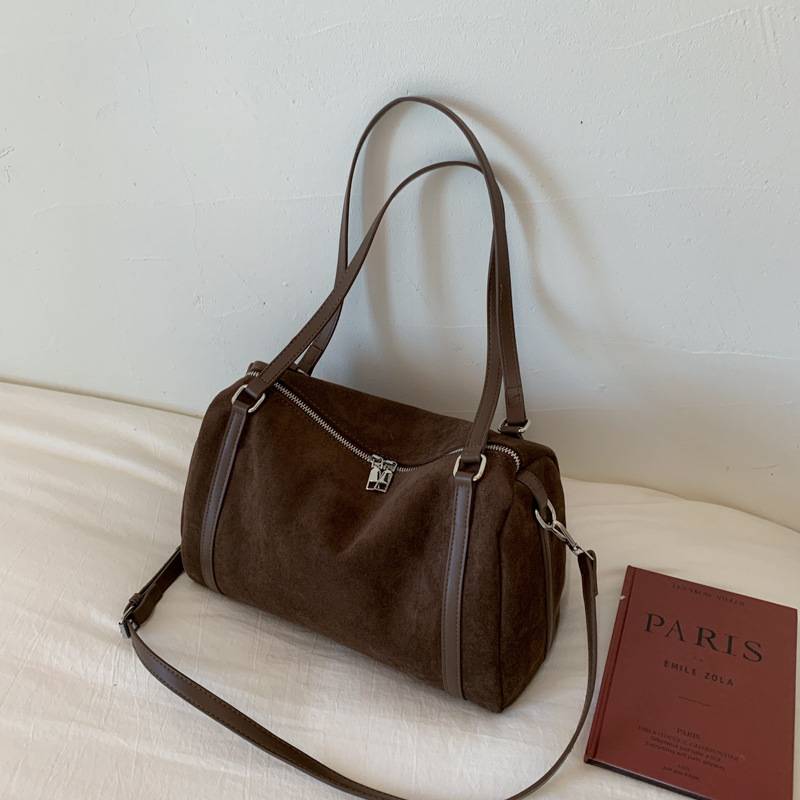 Ženska torba casual retro velike kapacitete, jesen-zima 2025, crossbody/ramena, Boston stil
