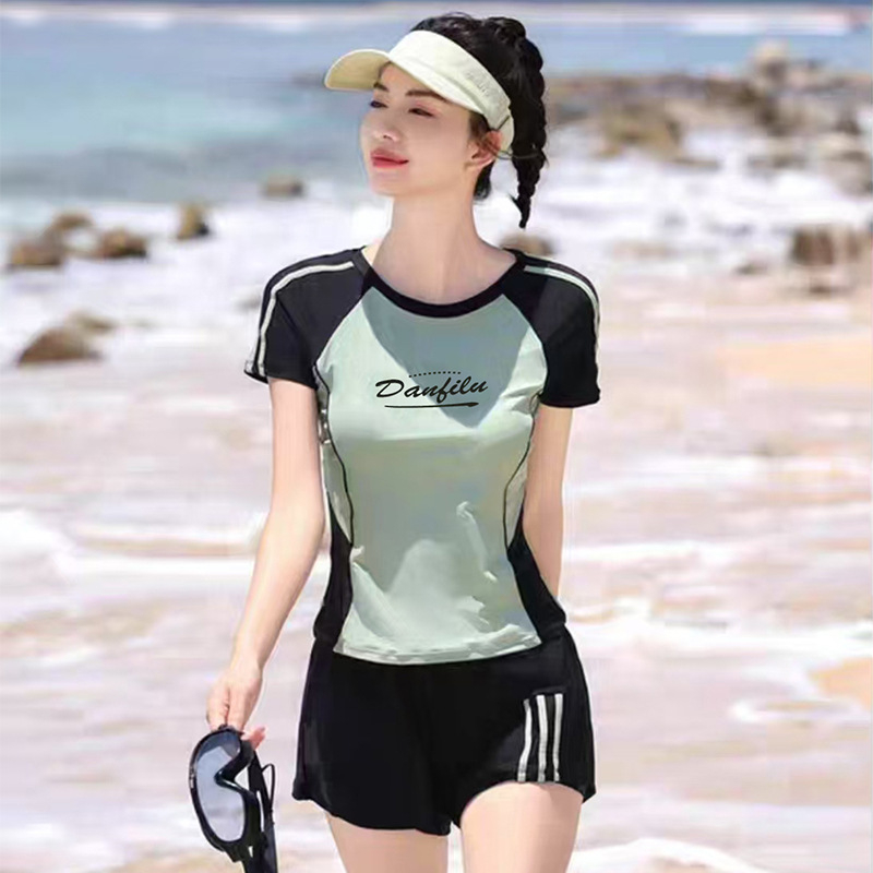 Dvodijelni sportski kupaći kostim, udoban, brzo se suši, prekriva stomak, kratki rukav, za plažu i termalne izvore