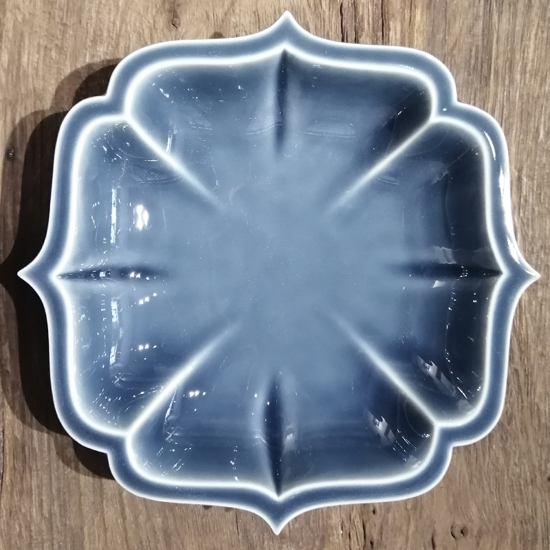 Set ceai ceramic Kung Fu cu suport sculptat pentru ceainic și bol cu capac