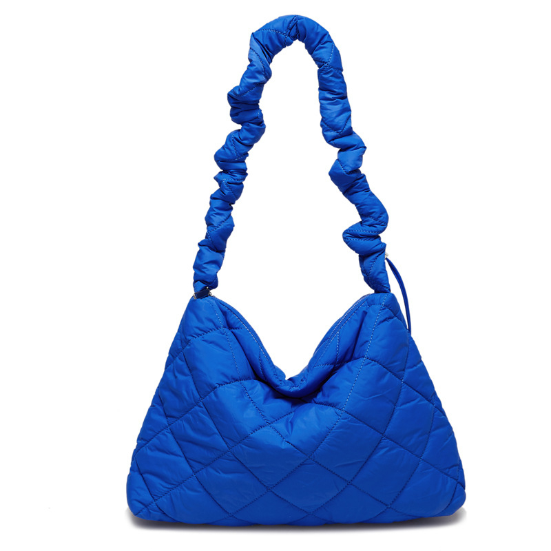 2026 nova ženska nylon torbica velikog kapaciteta, crossbody za ljeto, svakodnevni gradski stil — Cloud Bag