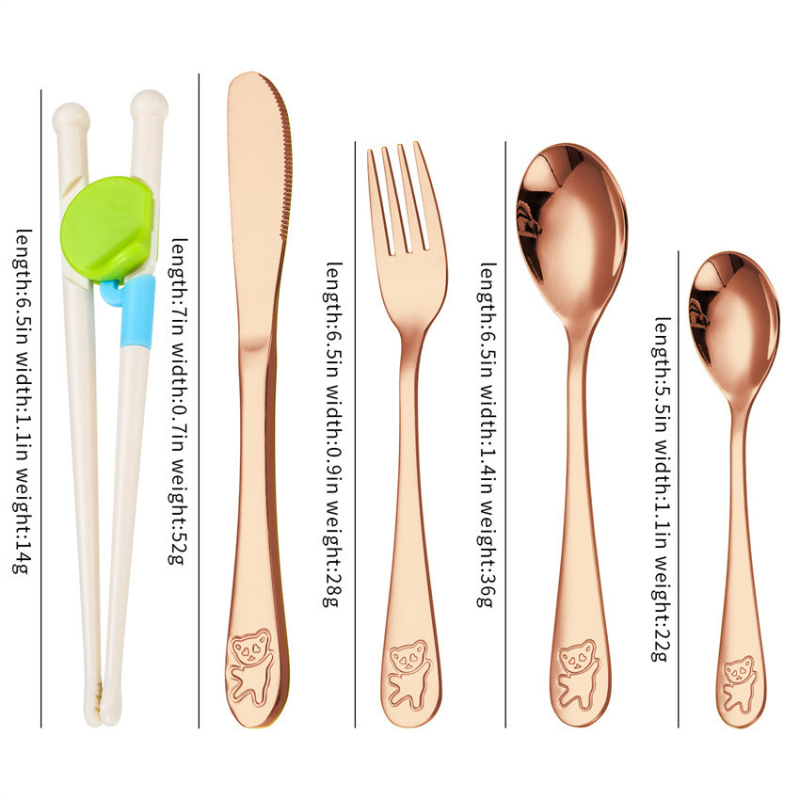 Set de tacâmuri pentru copii din oțel inoxidabil 304, cu design urs de desene animate — cuțit, furculiță, lingură și bețișoare pentru învățare