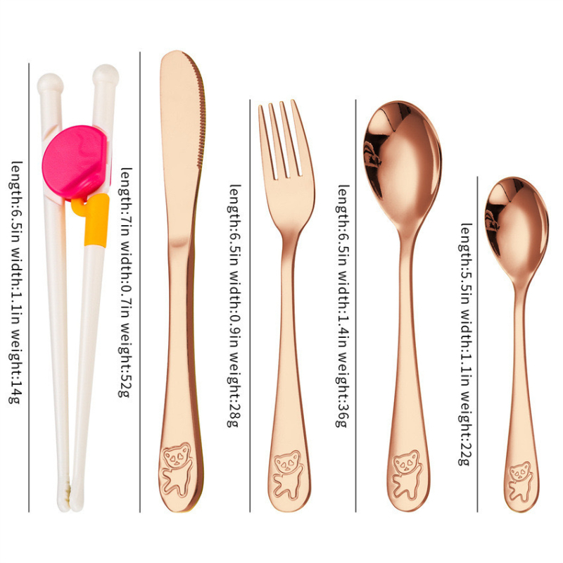 Set de tacâmuri pentru copii din oțel inoxidabil 304, cu design urs de desene animate — cuțit, furculiță, lingură și bețișoare pentru învățare