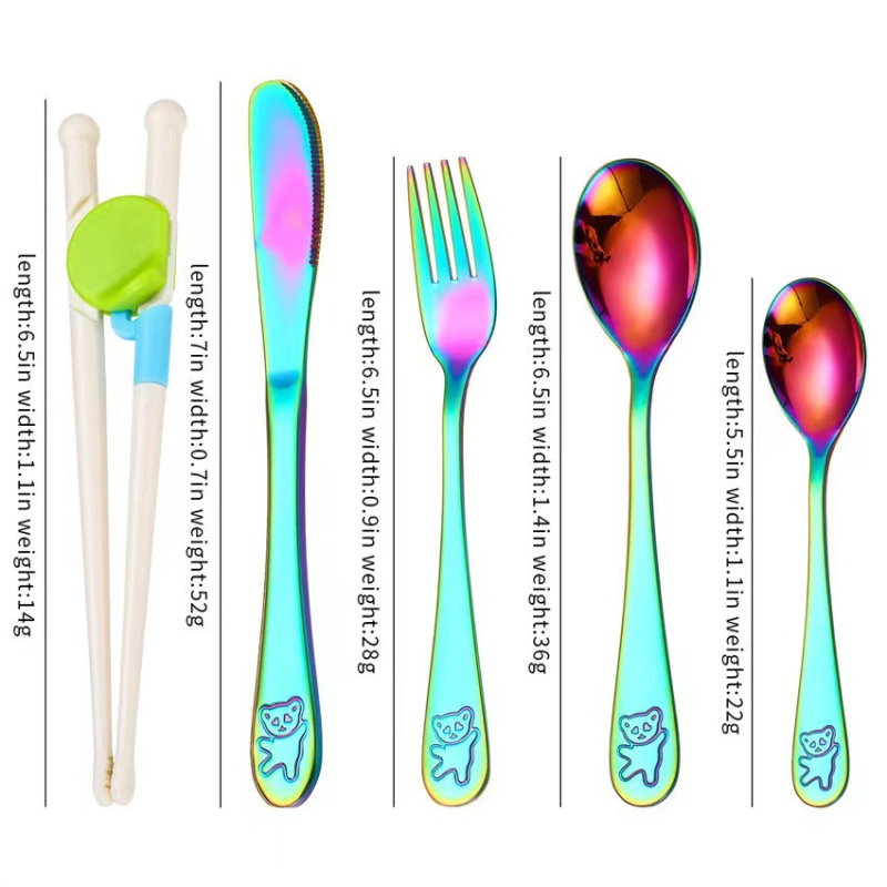 Set de tacâmuri pentru copii din oțel inoxidabil 304, cu design urs de desene animate — cuțit, furculiță, lingură și bețișoare pentru învățare