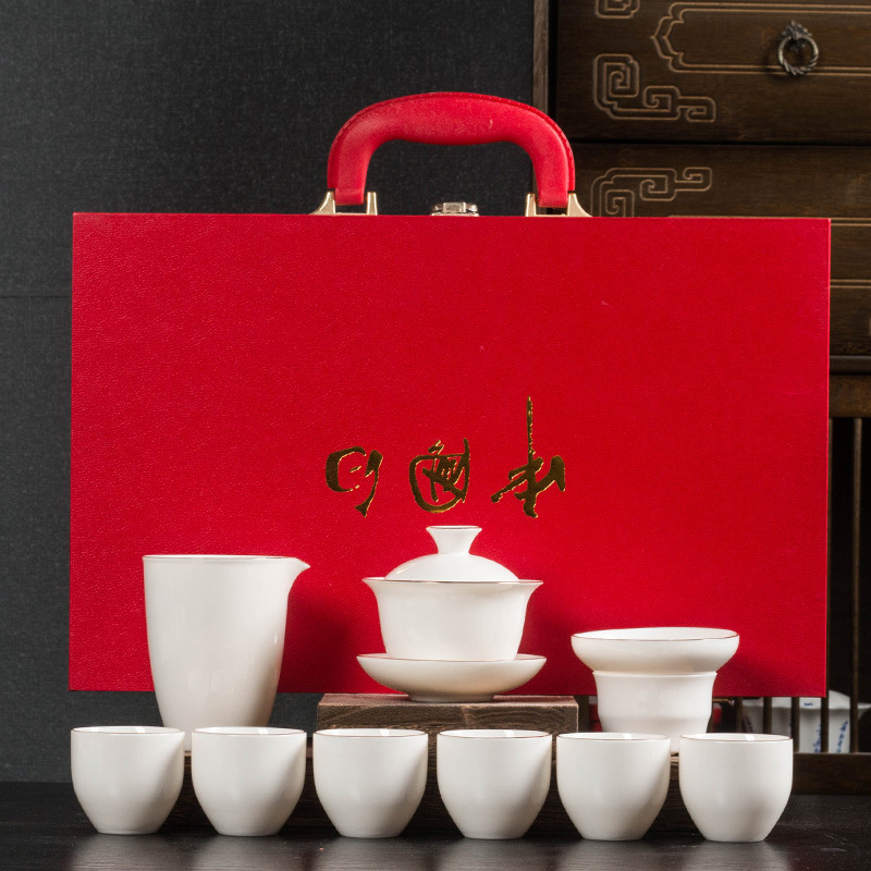 Teljes fehér jade porcelán teáskészlet otthoni használatra logóval, Gongfu teáscsészékkel, ajándék ügyfeleknek