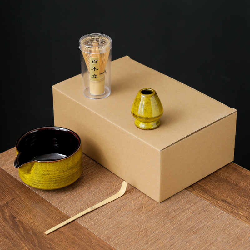 Set ceremonial de ceai din bambus, ceramică: perie pentru matcha, agitator, suport pentru chasen și bol pentru matcha