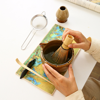 Set pentru ceremonia ceaiului în stil japonez: chasen din bambus, perie pentru matcha și bol ceramic pentru ceai