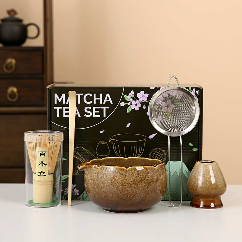 Set pentru ceremonia ceaiului în stil japonez: chasen din bambus, perie pentru matcha și bol ceramic pentru ceai