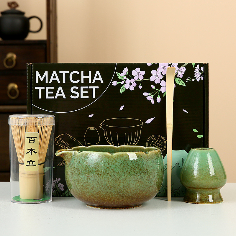 Set pentru ceremonia ceaiului în stil japonez: chasen din bambus, perie pentru matcha și bol ceramic pentru ceai