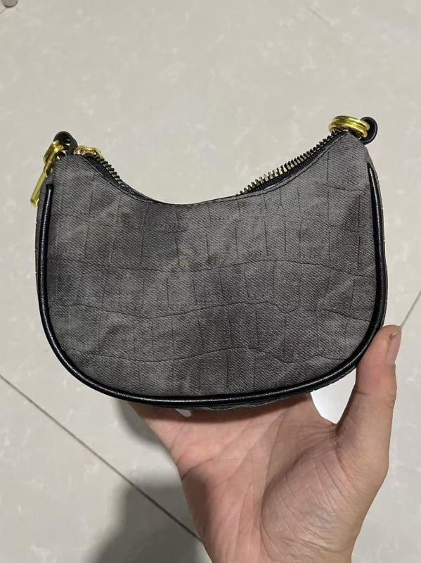Ženska mini crossbody torbica s lancem, dumpling oblik, dizajn polumjeseca, 2024 model