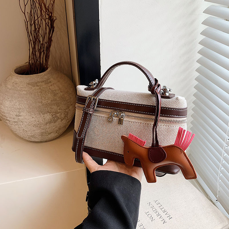Ženska retro torba u europsko-američkom stilu, mala kvadratna platnena torba s blok boja boja, za rame ili crossbody, 2025
