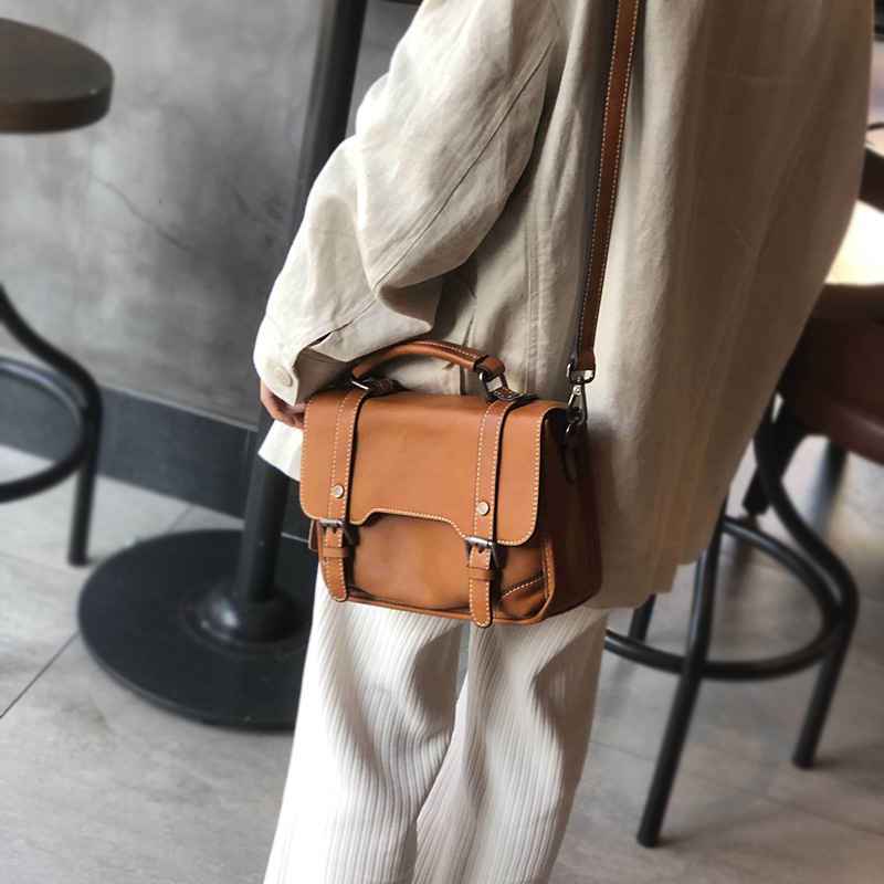 Vintage kožna messenger torba, mala kvadratna ženska torbica, od prave kože