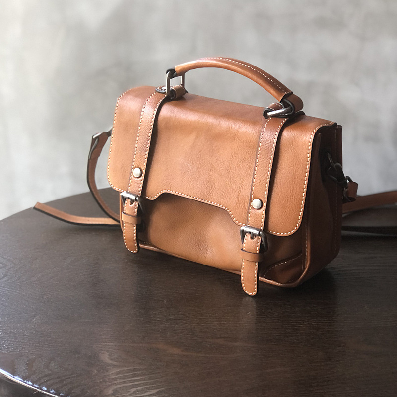 Vintage kožna messenger torba, mala kvadratna ženska torbica, od prave kože