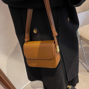 Jednostavna i moderna ženska mala torbica kvadratnog oblika, naramenica, svestrana crossbody za svakodnevnu uporabu