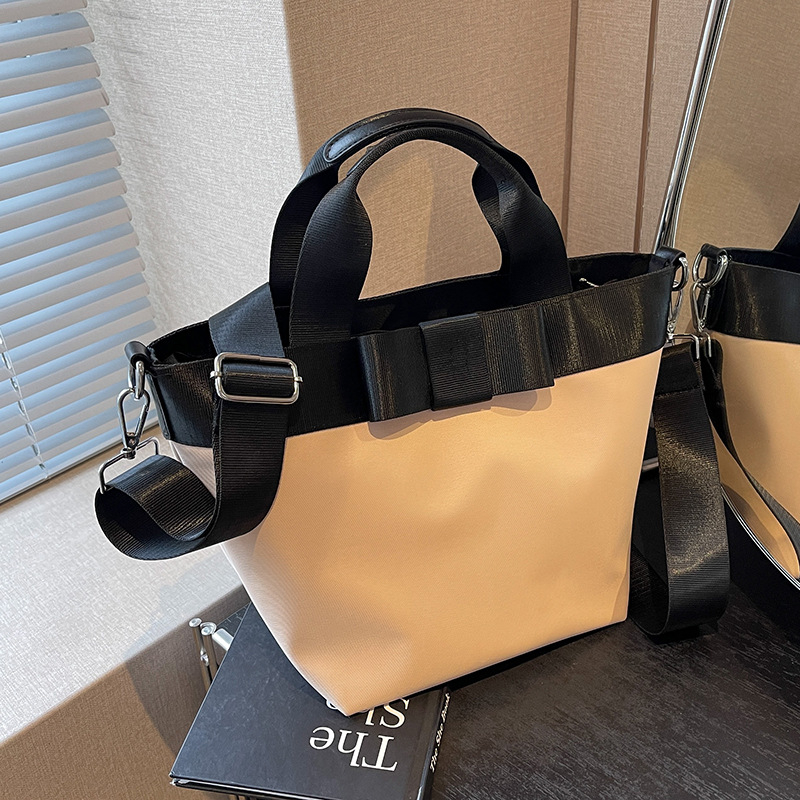 Ženska nylon torba tipa kanta, crossbody, velik kapacitet, proljeće-ljeto 2024