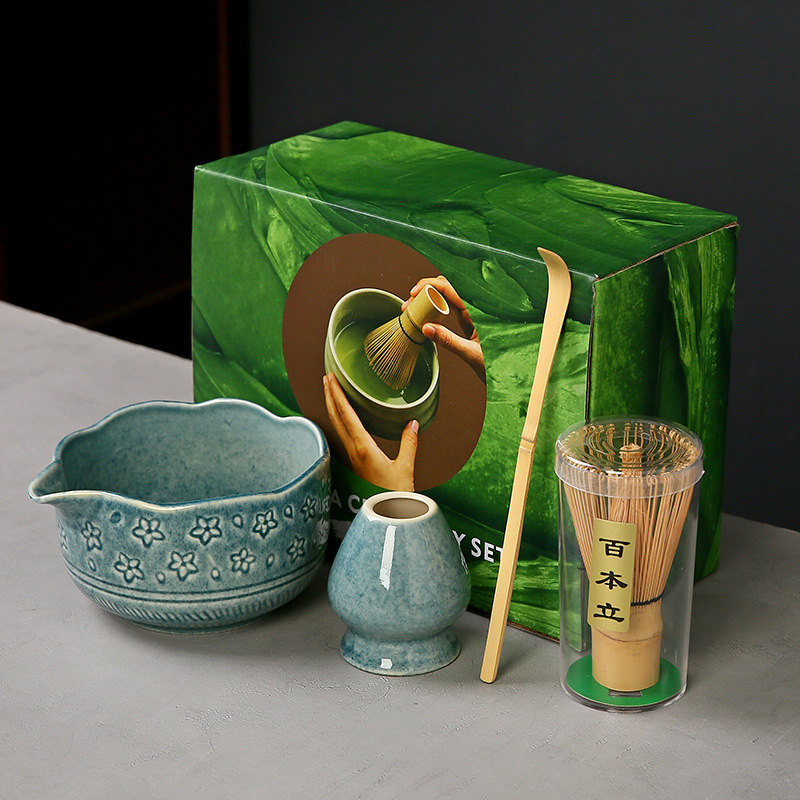 Ceașcă ceramică Sakura pentru matcha, cu tel de bambus și suport — set de instrumente pentru ceremonia ceaiului