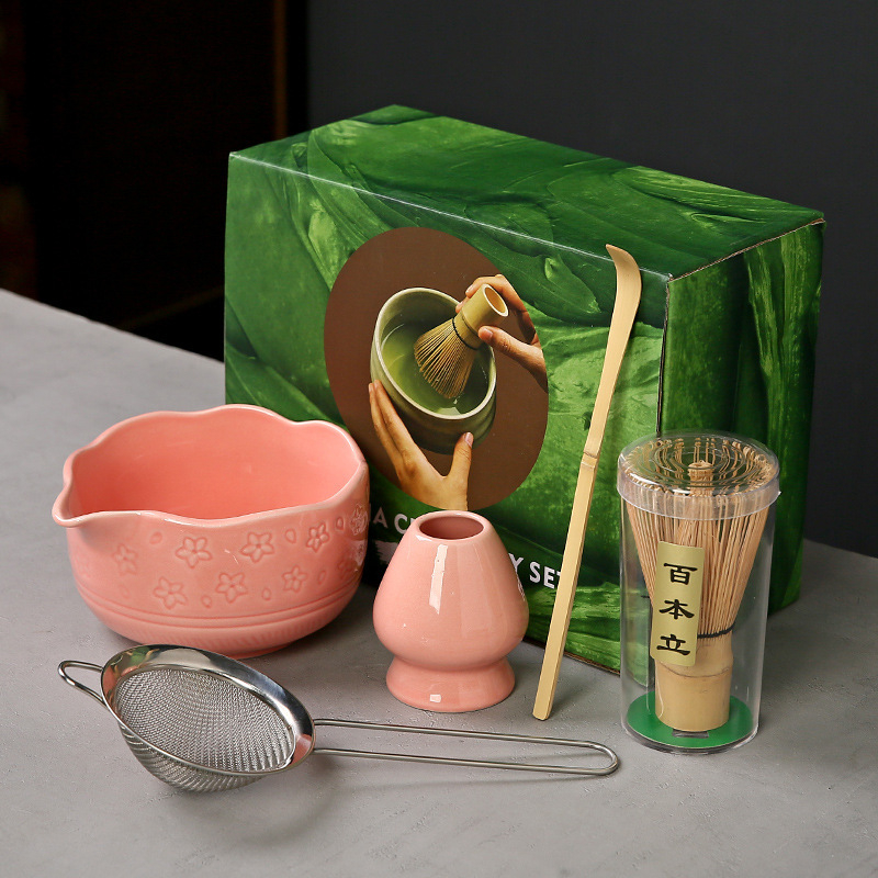Ceașcă ceramică Sakura pentru matcha, cu tel de bambus și suport — set de instrumente pentru ceremonia ceaiului