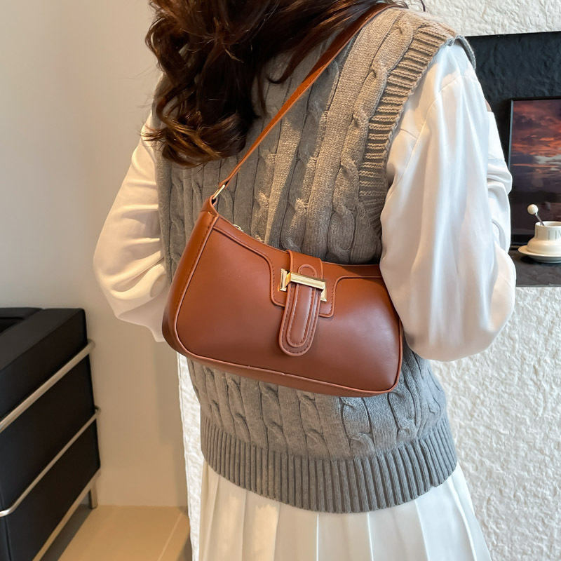 2026 ljetna crossbody torbica s oblikom polumjeseca, teksturirana mala ženska torbica