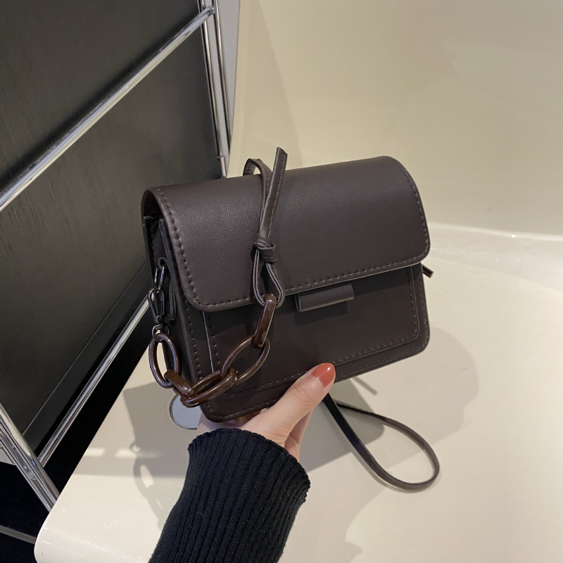 Ženska PU kožna torbica – srednje veličine kvadratnog oblika, crossbody, svakodnevni stil, proljeće 2024