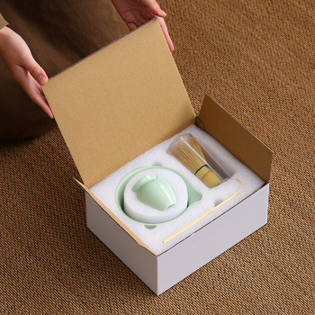 Set japonez din ceramică pentru matcha, cu tel de bambus, perie pentru matcha și linguriță pentru ceai