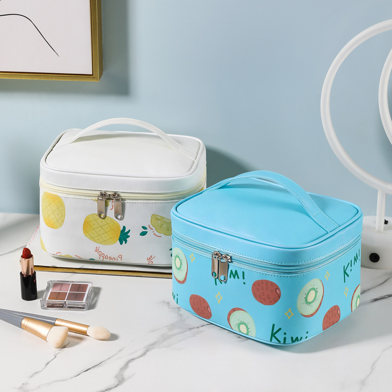 Geantă PU pentru cosmetică, în formă de cub cu design fructat, impermeabilă, organizator de călătorie